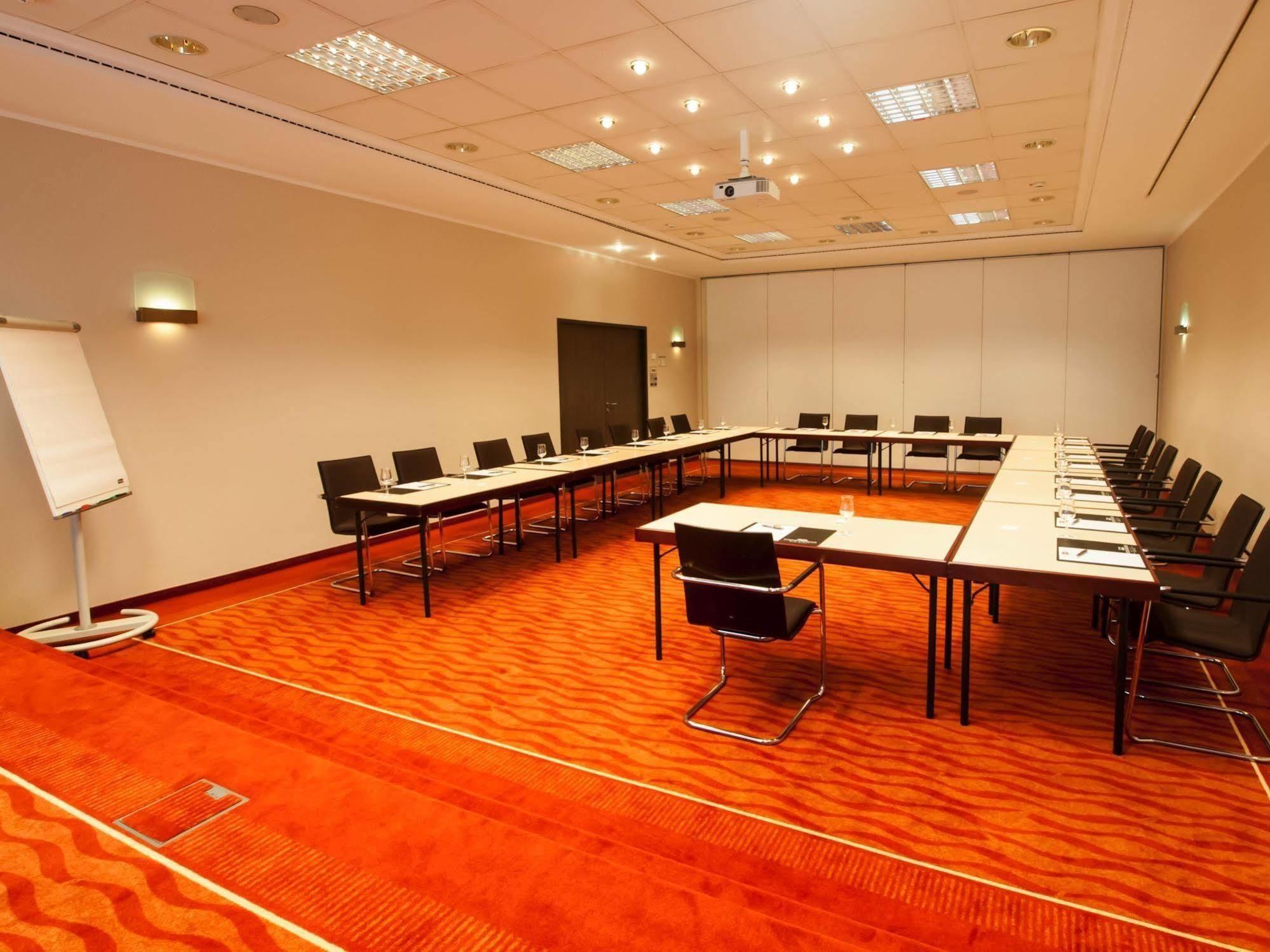 Steigenberger Dortmund Hotel Екстериор снимка